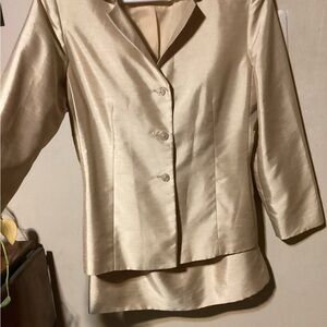 Larry Levine 2PC Skirt Suit Light Gold Satin Sheen Size 12